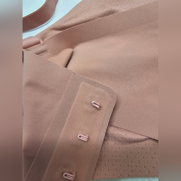 Knix V-Neck wireless Evolution Bra Size 3- No padding inserts - Picture 7 of 8